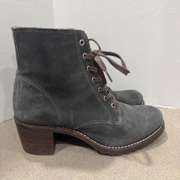 Frye Women Lace Up Sabrina 6G Black Heeled CombatBoots 10M